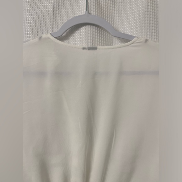 Elegant White Lace Trim Blouse - Picture 5 of 6